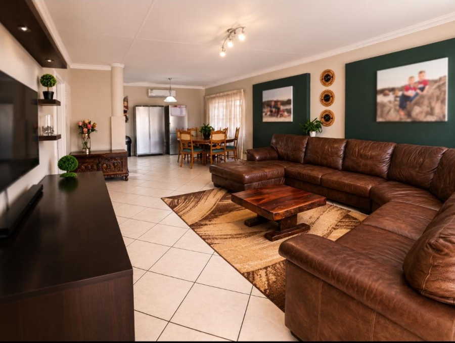 3 Bedroom Property for Sale in Vanderbijlpark SW 5 Gauteng