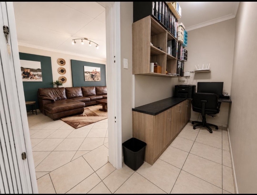 3 Bedroom Property for Sale in Vanderbijlpark SW 5 Gauteng