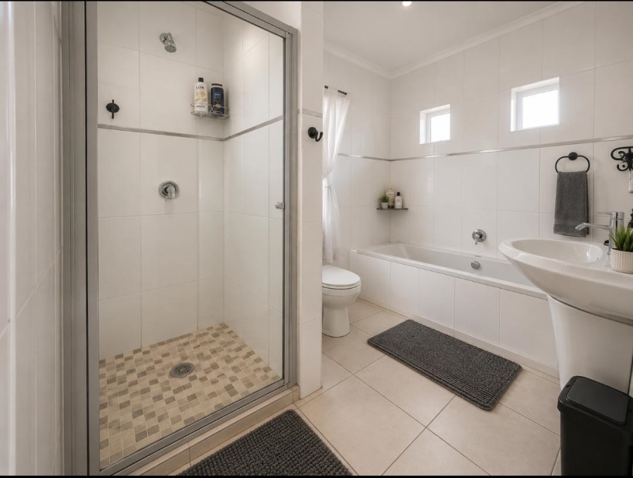 3 Bedroom Property for Sale in Vanderbijlpark SW 5 Gauteng