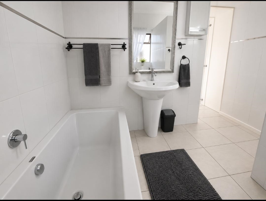 3 Bedroom Property for Sale in Vanderbijlpark SW 5 Gauteng