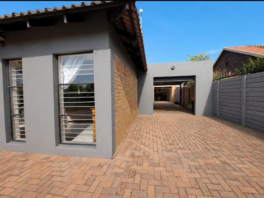 3 Bedroom Property for Sale in Vanderbijlpark SW 5 Gauteng