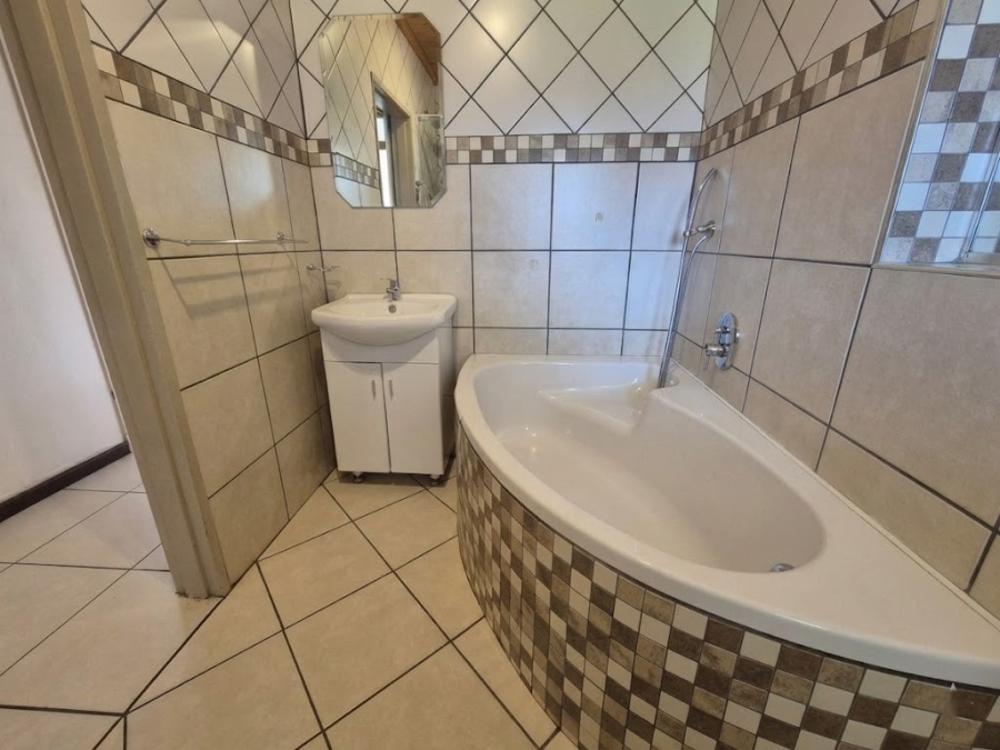 3 Bedroom Property for Sale in Sonland Park Gauteng