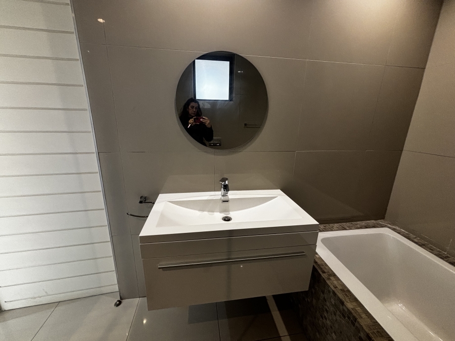 To Let 2 Bedroom Property for Rent in Sandton Central Gauteng