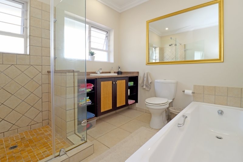 5 Bedroom Property for Sale in Cresta Gauteng