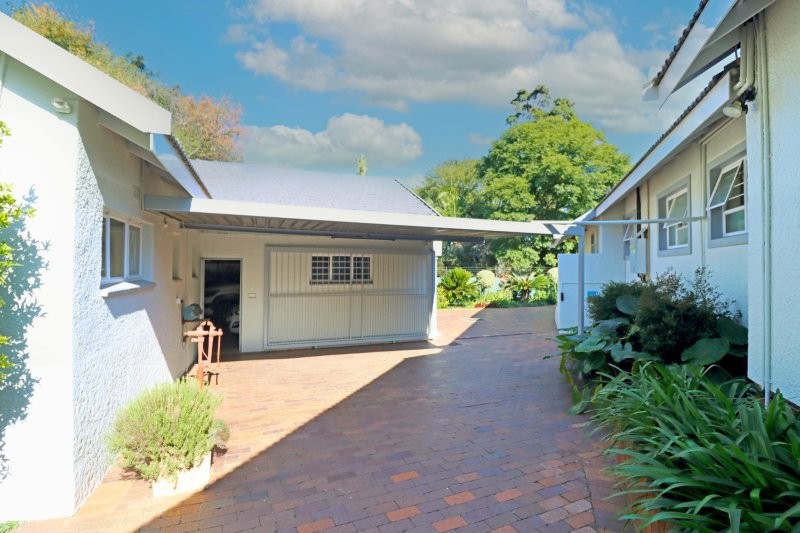5 Bedroom Property for Sale in Cresta Gauteng