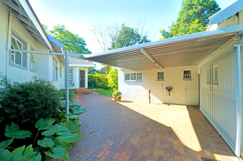 5 Bedroom Property for Sale in Cresta Gauteng