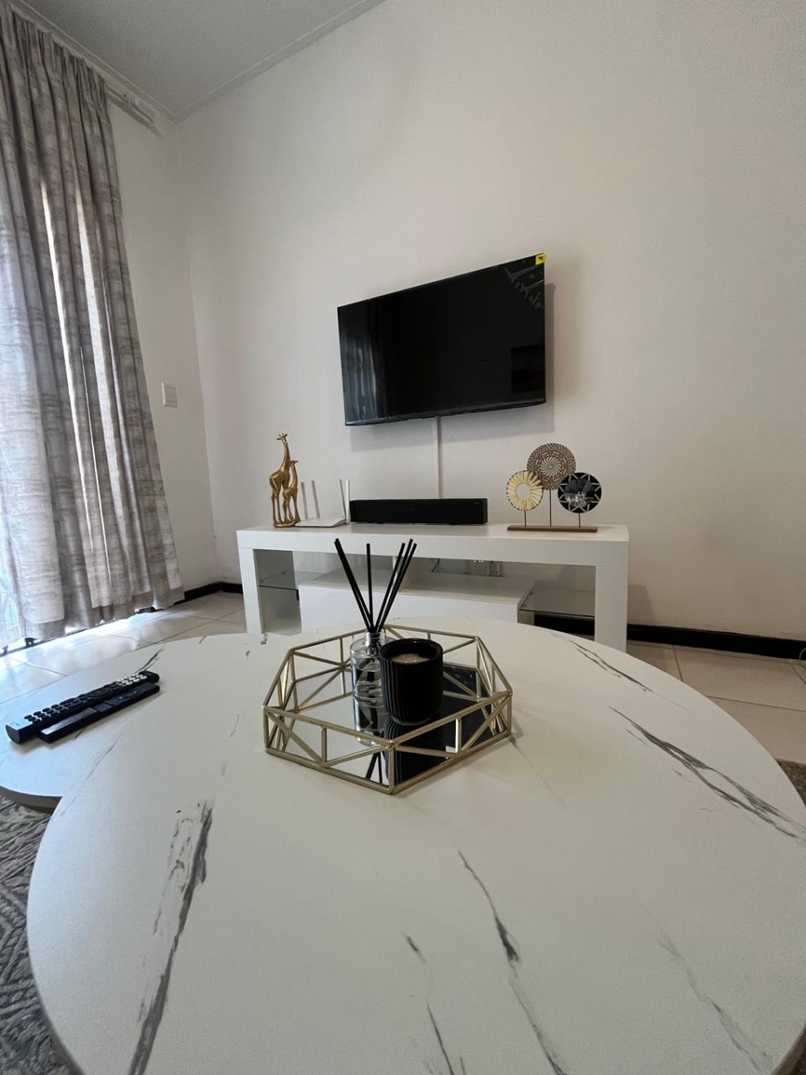1 Bedroom Property for Sale in Jackal Creek Golf Estate Gauteng
