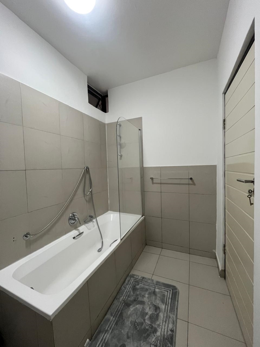 1 Bedroom Property for Sale in Jackal Creek Golf Estate Gauteng