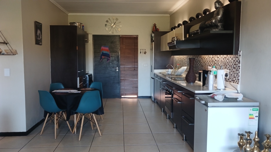 2 Bedroom Property for Sale in Bassonia Gauteng