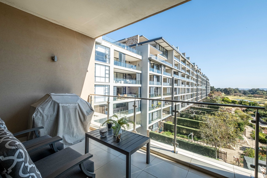 To Let 2 Bedroom Property for Rent in Houghton Estate Gauteng