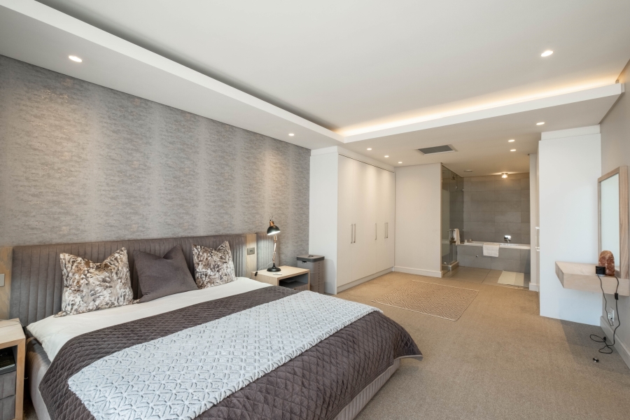 To Let 2 Bedroom Property for Rent in Houghton Estate Gauteng