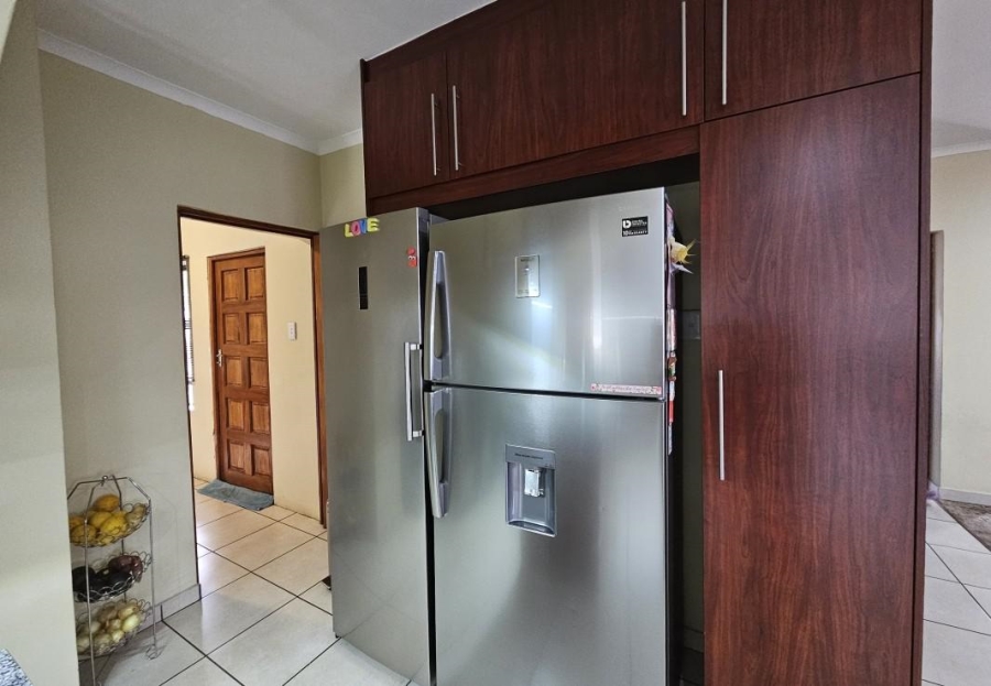 To Let 4 Bedroom Property for Rent in Stone Ridge Gauteng