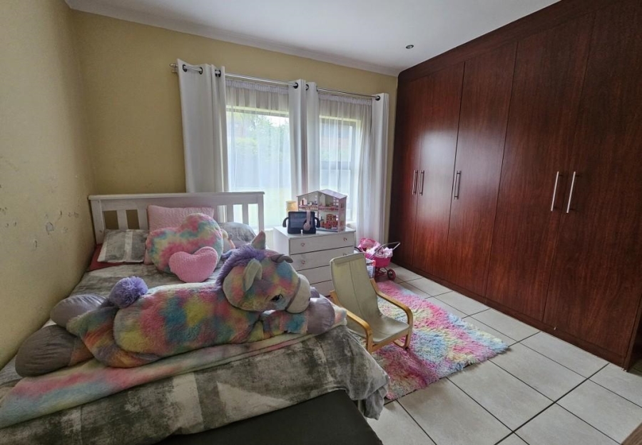 To Let 4 Bedroom Property for Rent in Stone Ridge Gauteng
