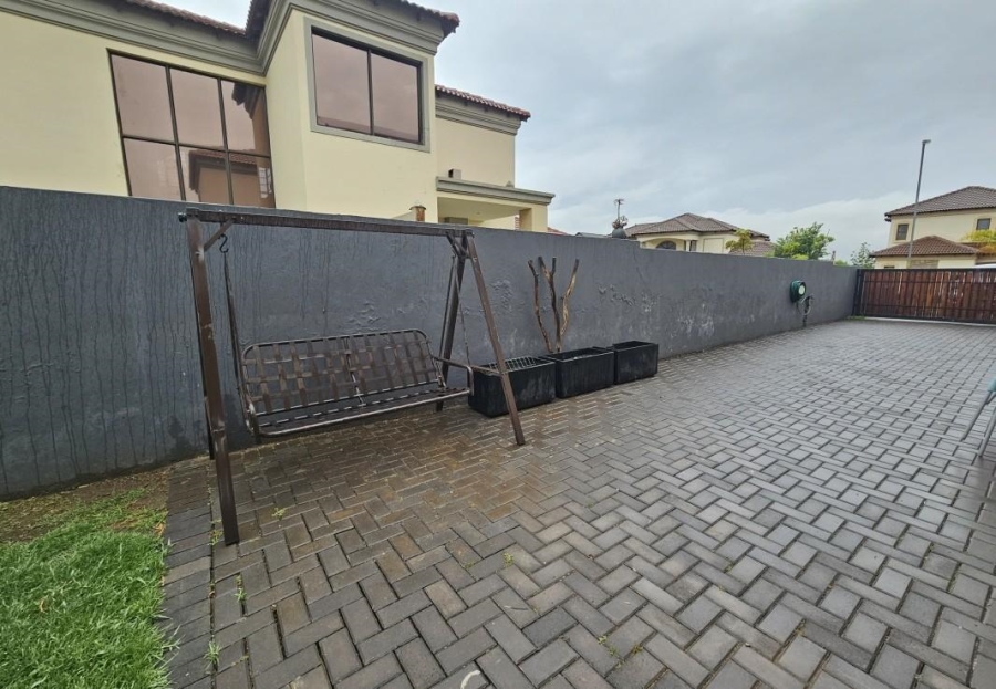 To Let 4 Bedroom Property for Rent in Stone Ridge Gauteng