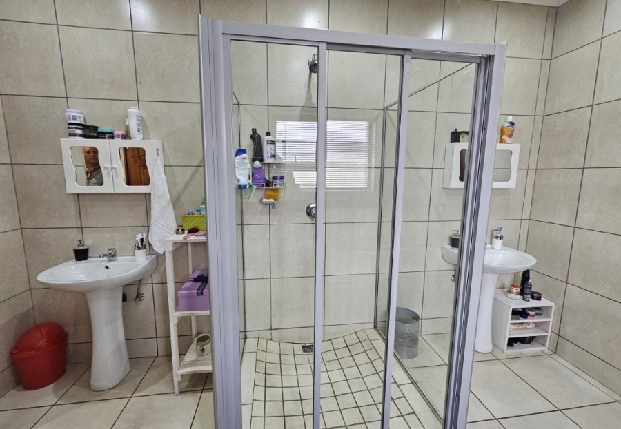 To Let 4 Bedroom Property for Rent in Stone Ridge Gauteng