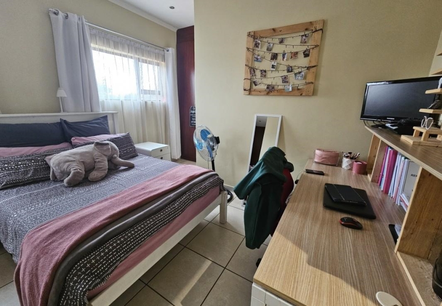 To Let 4 Bedroom Property for Rent in Stone Ridge Gauteng