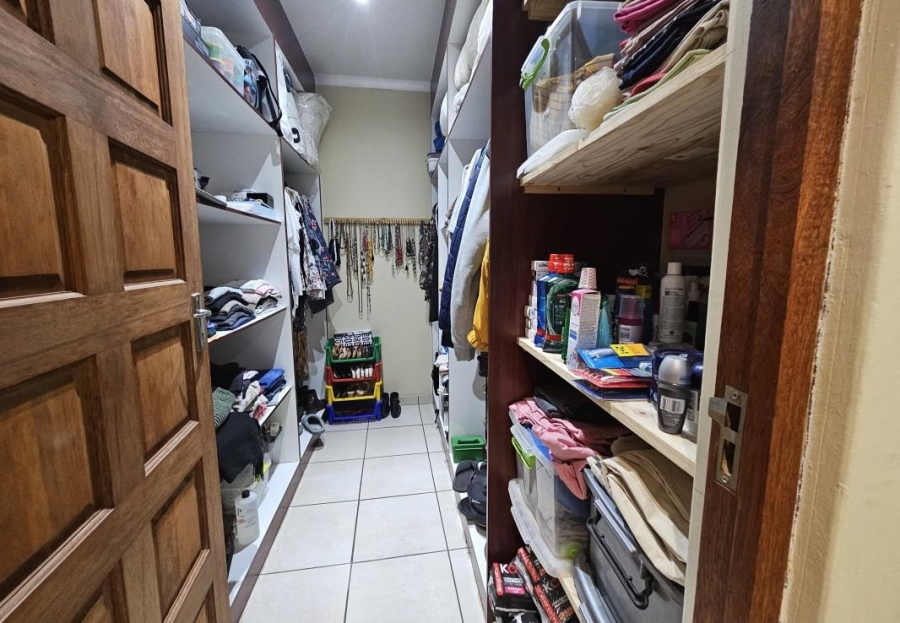 To Let 4 Bedroom Property for Rent in Stone Ridge Gauteng