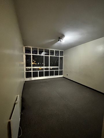 To Let 1 Bedroom Property for Rent in Killarney Gauteng