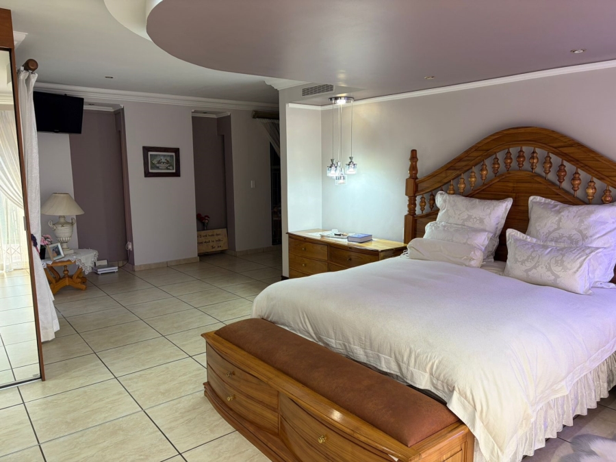 6 Bedroom Property for Sale in Sherman Park Gauteng