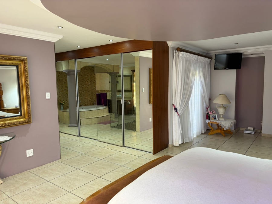 6 Bedroom Property for Sale in Sherman Park Gauteng