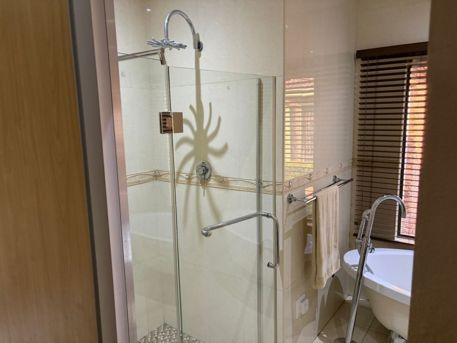 6 Bedroom Property for Sale in Sherman Park Gauteng