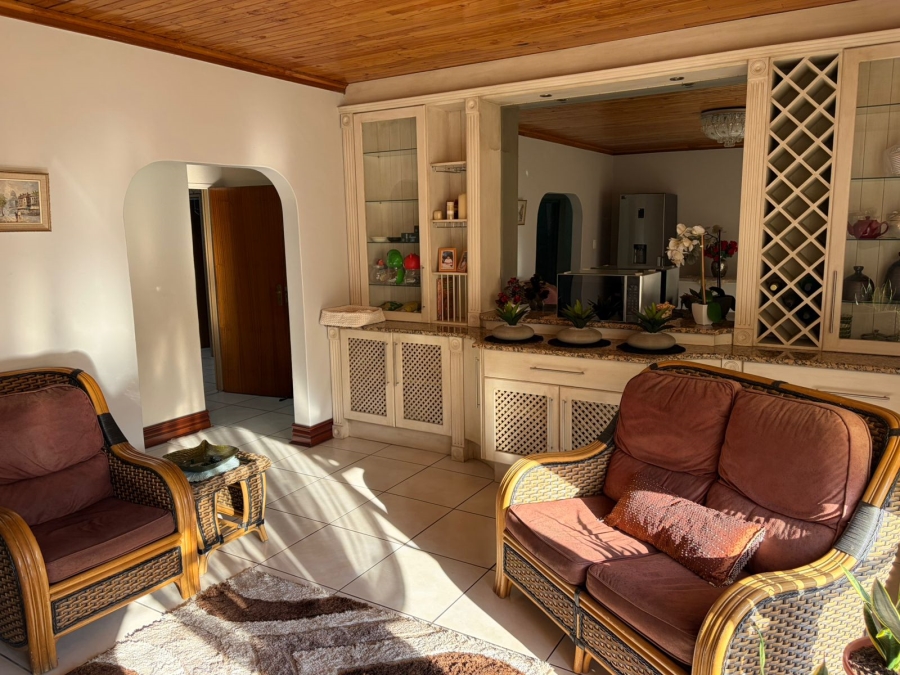 6 Bedroom Property for Sale in Sherman Park Gauteng