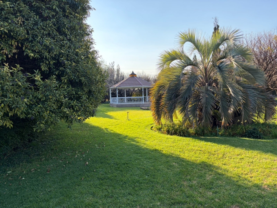 6 Bedroom Property for Sale in Sherman Park Gauteng