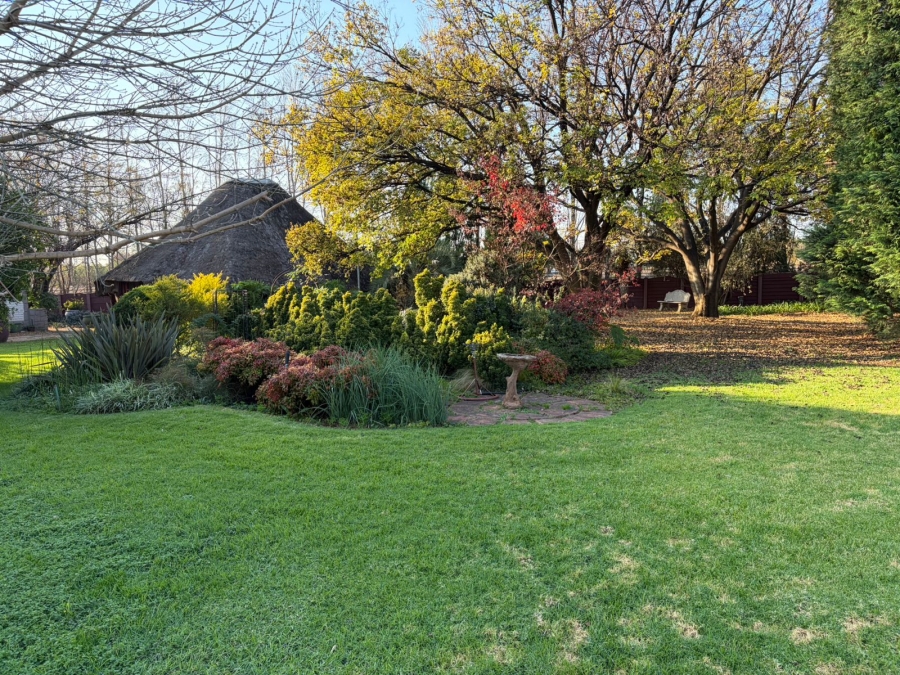 6 Bedroom Property for Sale in Sherman Park Gauteng