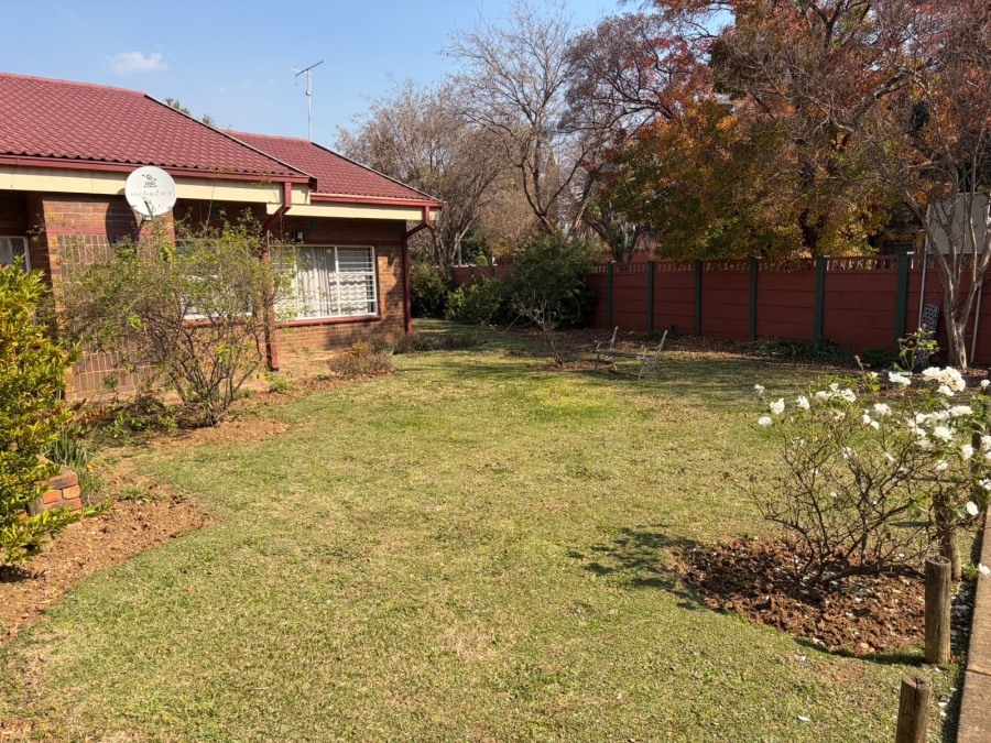 12 Bedroom Property for Sale in Sonland Park Gauteng