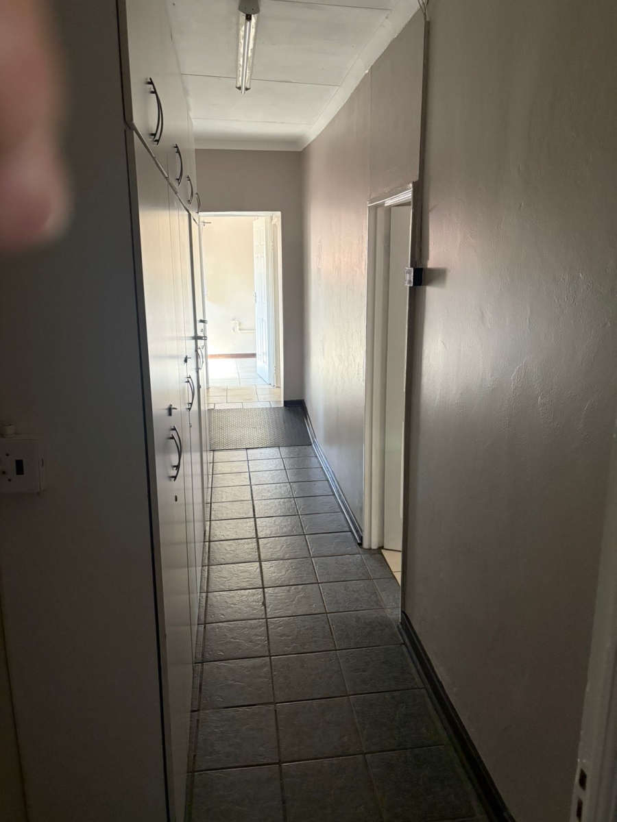 12 Bedroom Property for Sale in Sonland Park Gauteng