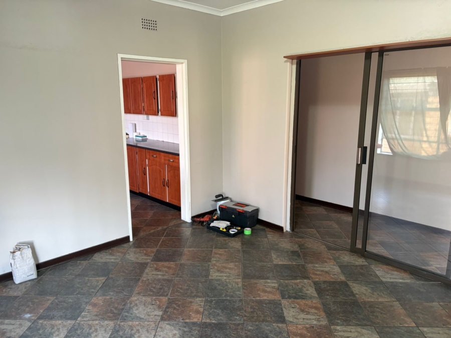 12 Bedroom Property for Sale in Sonland Park Gauteng