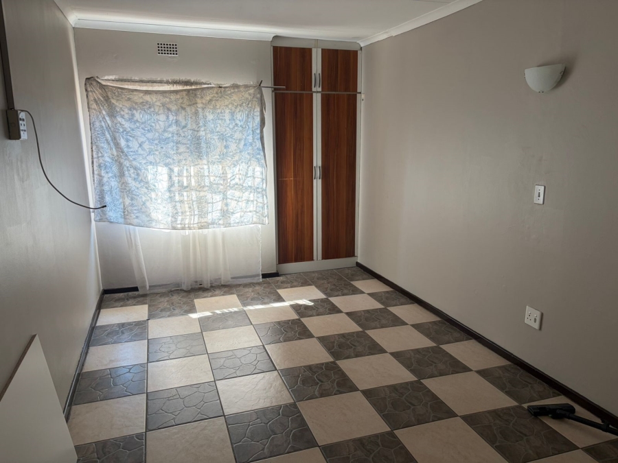 12 Bedroom Property for Sale in Sonland Park Gauteng