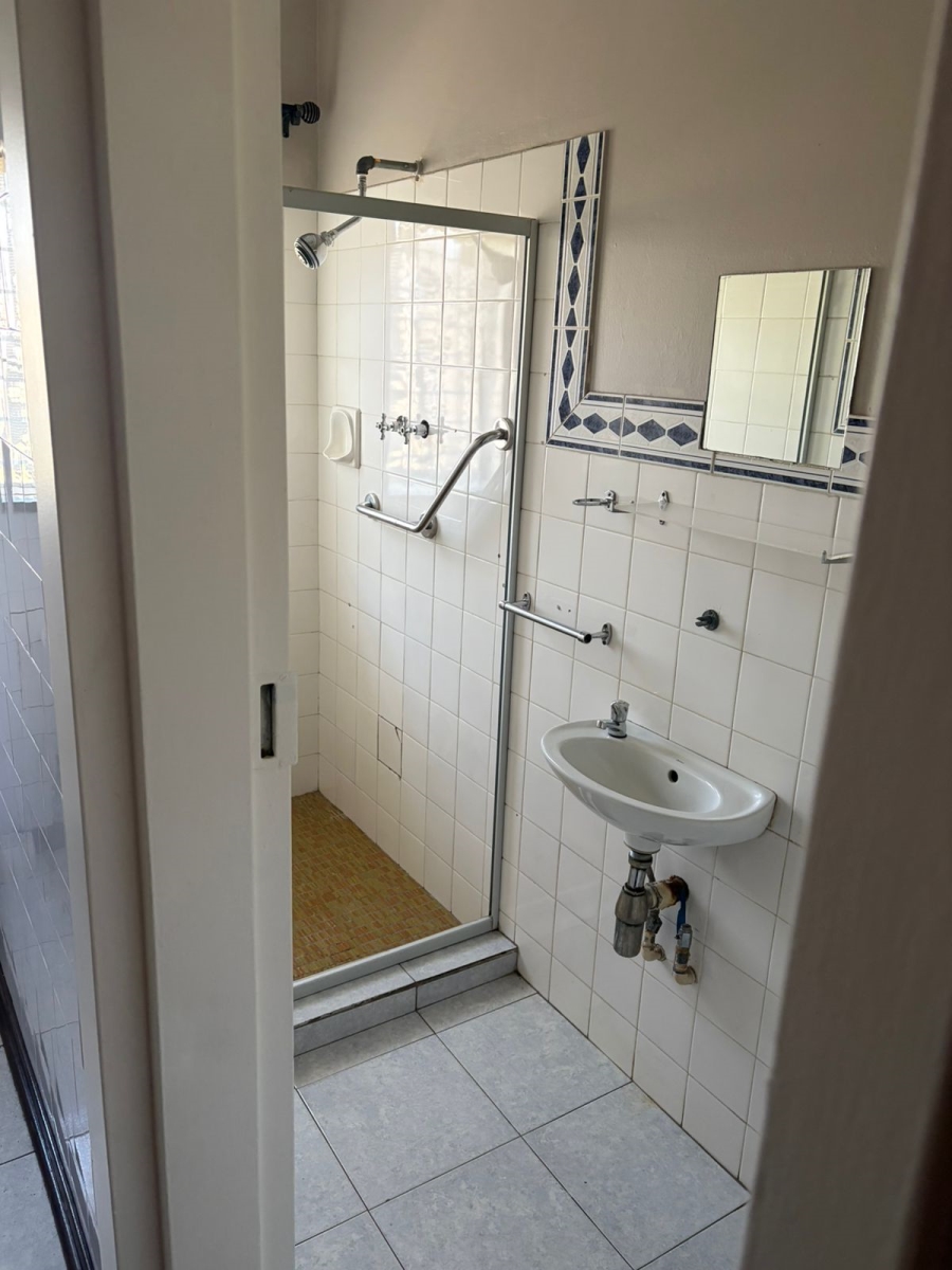 12 Bedroom Property for Sale in Sonland Park Gauteng