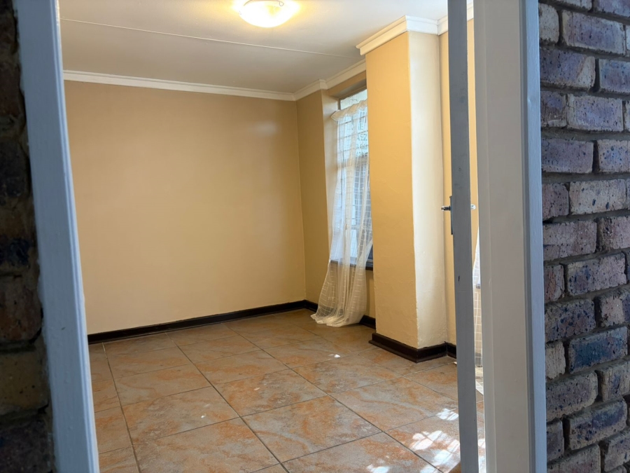 12 Bedroom Property for Sale in Sonland Park Gauteng