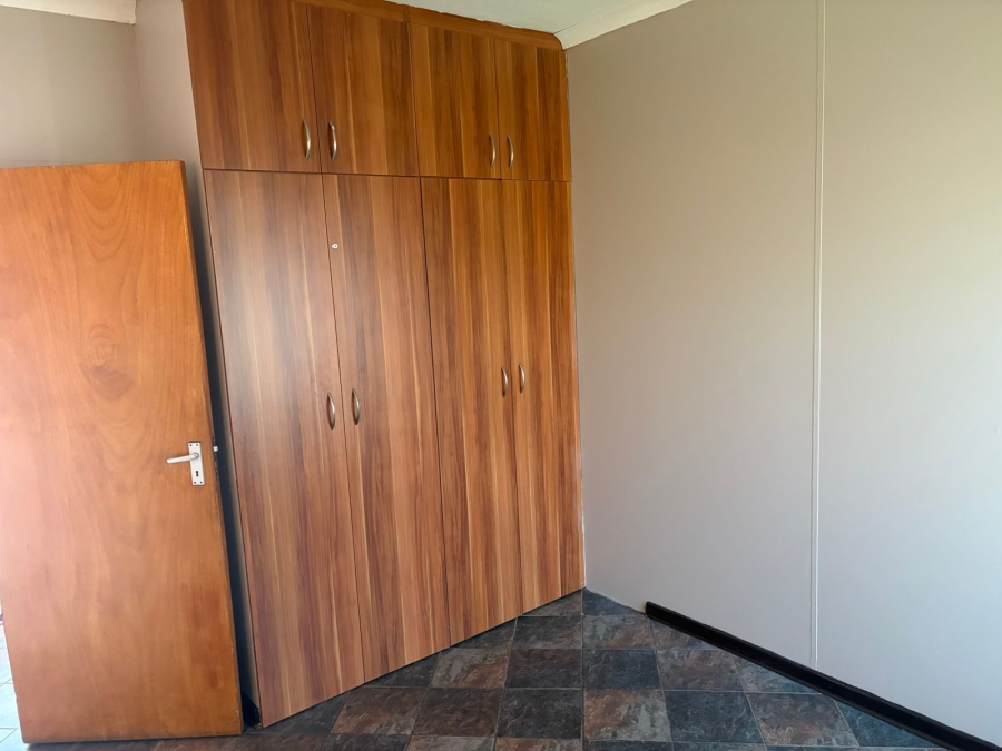12 Bedroom Property for Sale in Sonland Park Gauteng