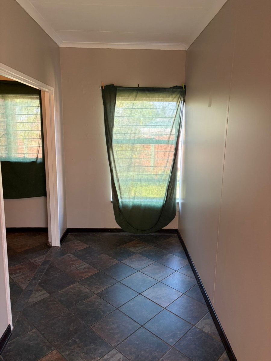 12 Bedroom Property for Sale in Sonland Park Gauteng