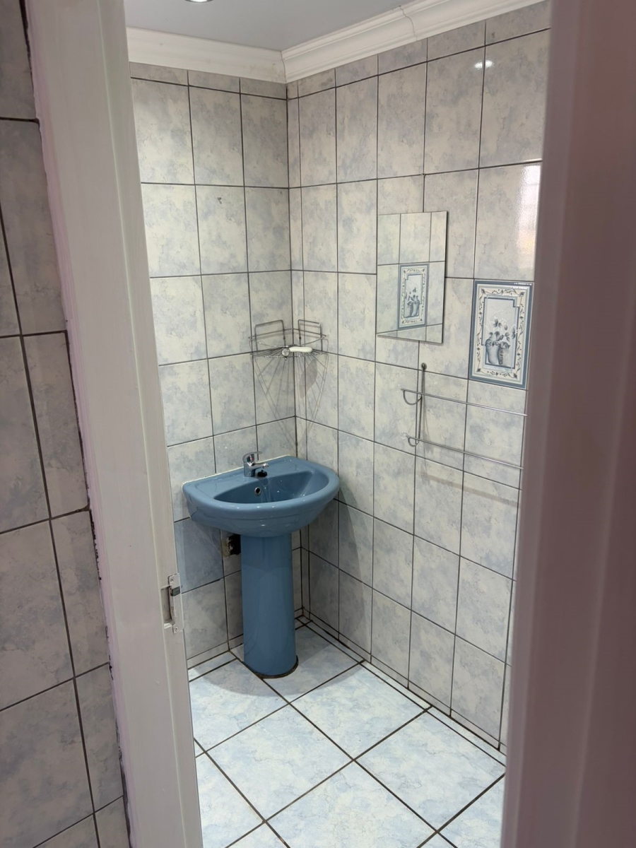 12 Bedroom Property for Sale in Sonland Park Gauteng