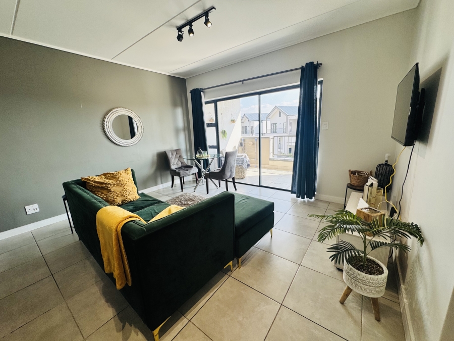 1 Bedroom Property for Sale in Waterfall Gauteng