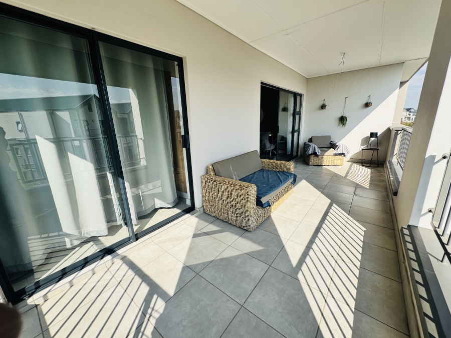 1 Bedroom Property for Sale in Waterfall Gauteng