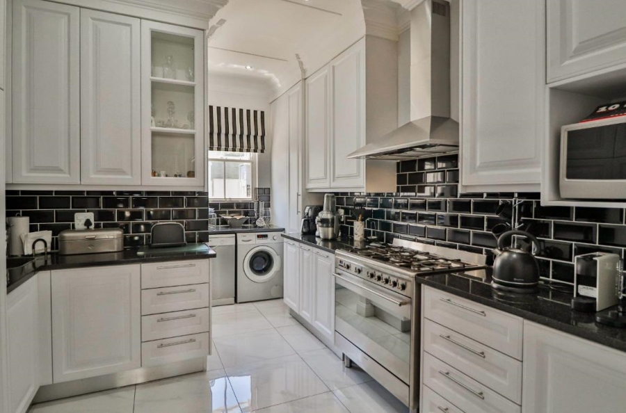 To Let 3 Bedroom Property for Rent in Bryanston Gauteng