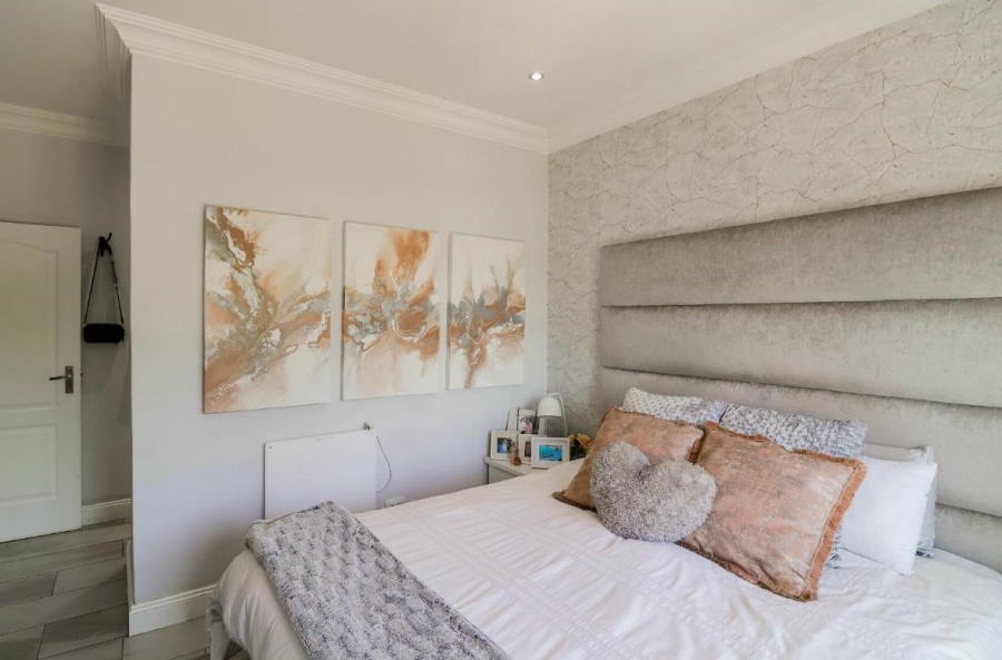 To Let 3 Bedroom Property for Rent in Bryanston Gauteng