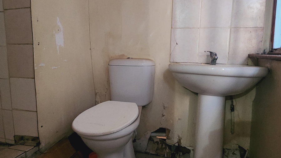 1 Bedroom Property for Sale in Ferndale Gauteng