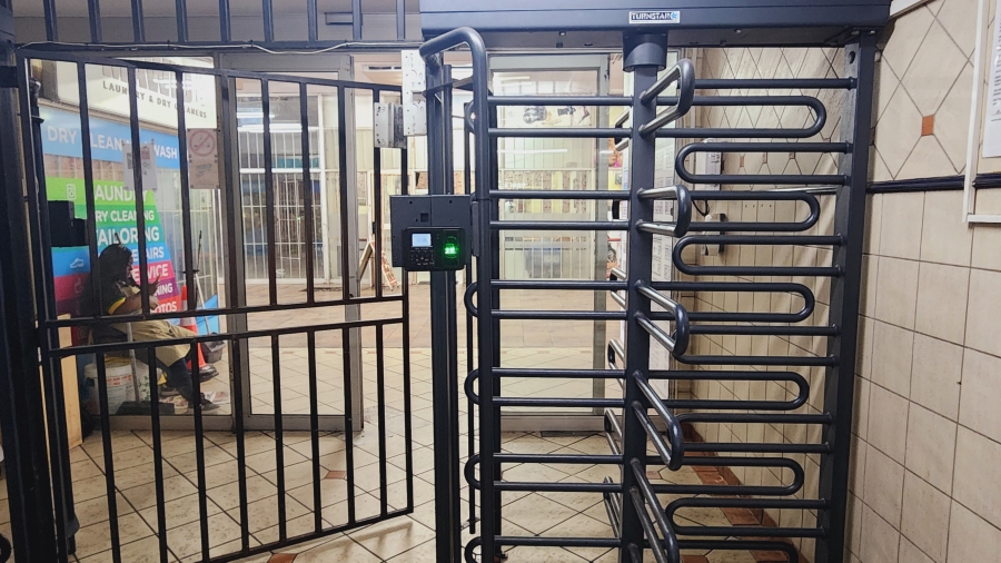 1 Bedroom Property for Sale in Ferndale Gauteng