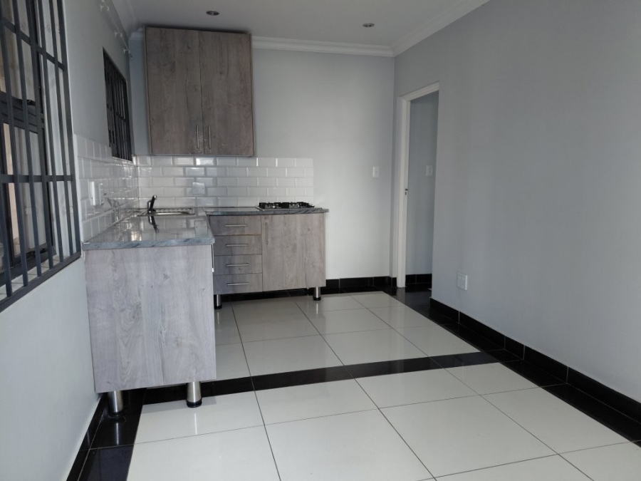 To Let 1 Bedroom Property for Rent in Bedfordview Gauteng