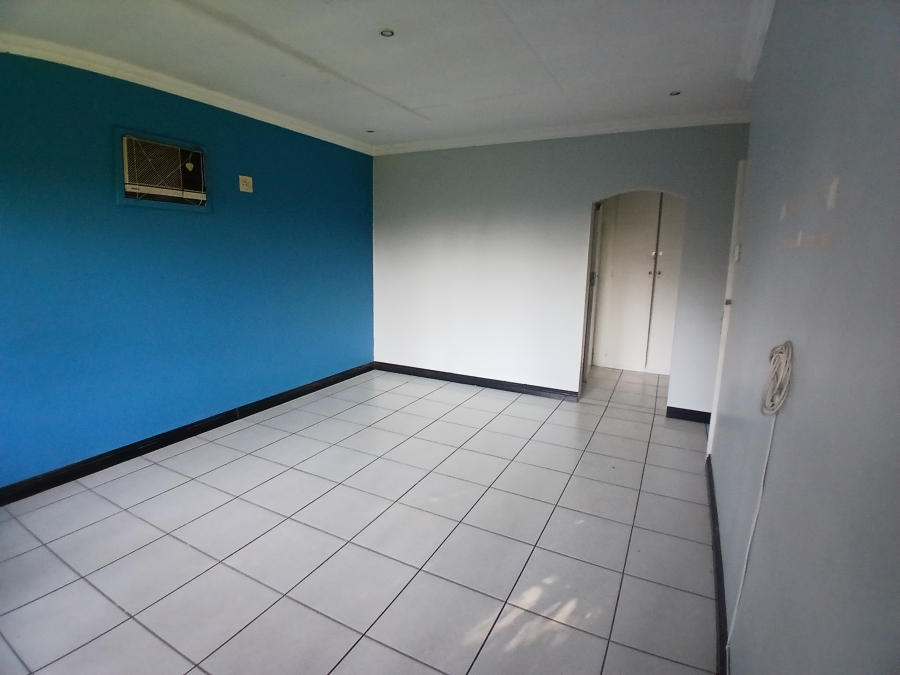 4 Bedroom Property for Sale in Parkhill Gardens Gauteng