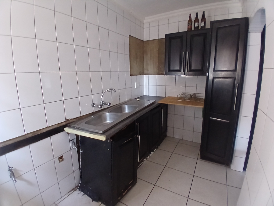 4 Bedroom Property for Sale in Parkhill Gardens Gauteng