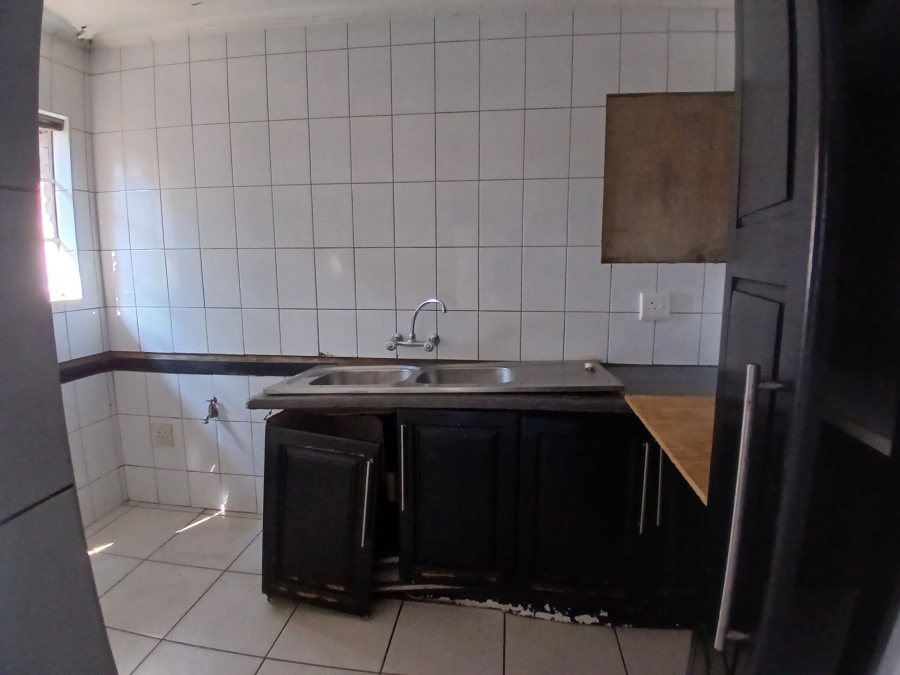 4 Bedroom Property for Sale in Parkhill Gardens Gauteng