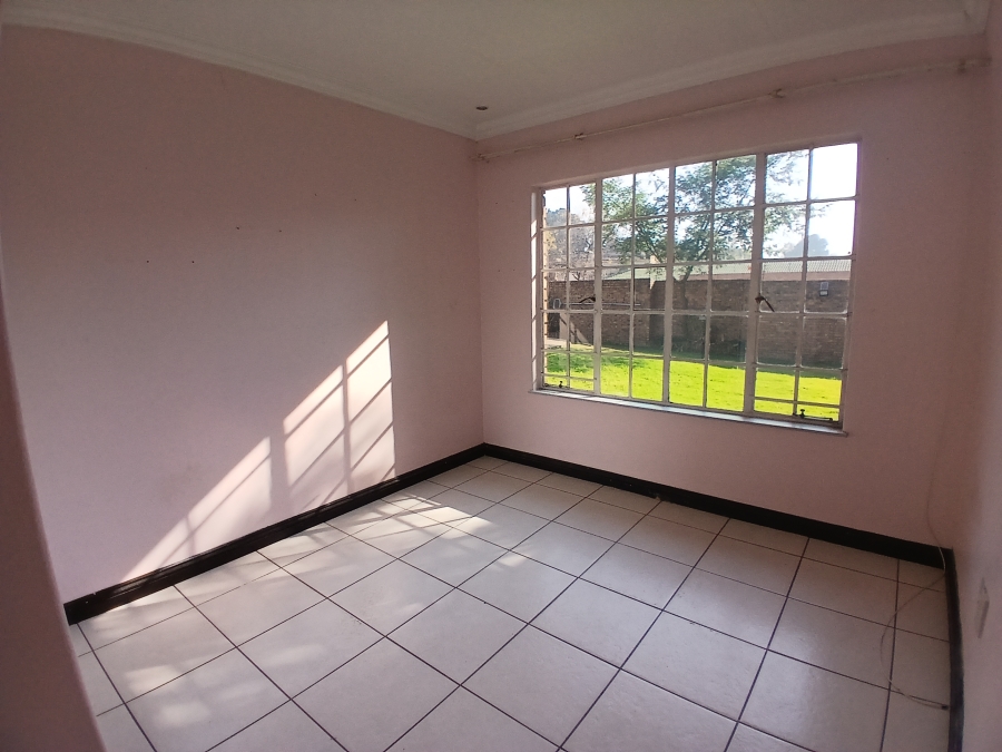 4 Bedroom Property for Sale in Parkhill Gardens Gauteng