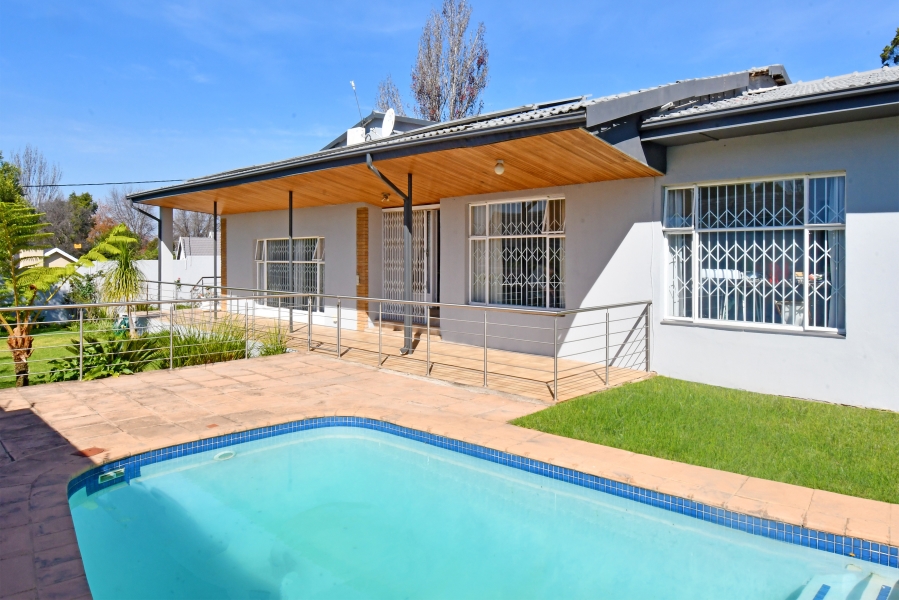 5 Bedroom Property for Sale in Blairgowrie Gauteng