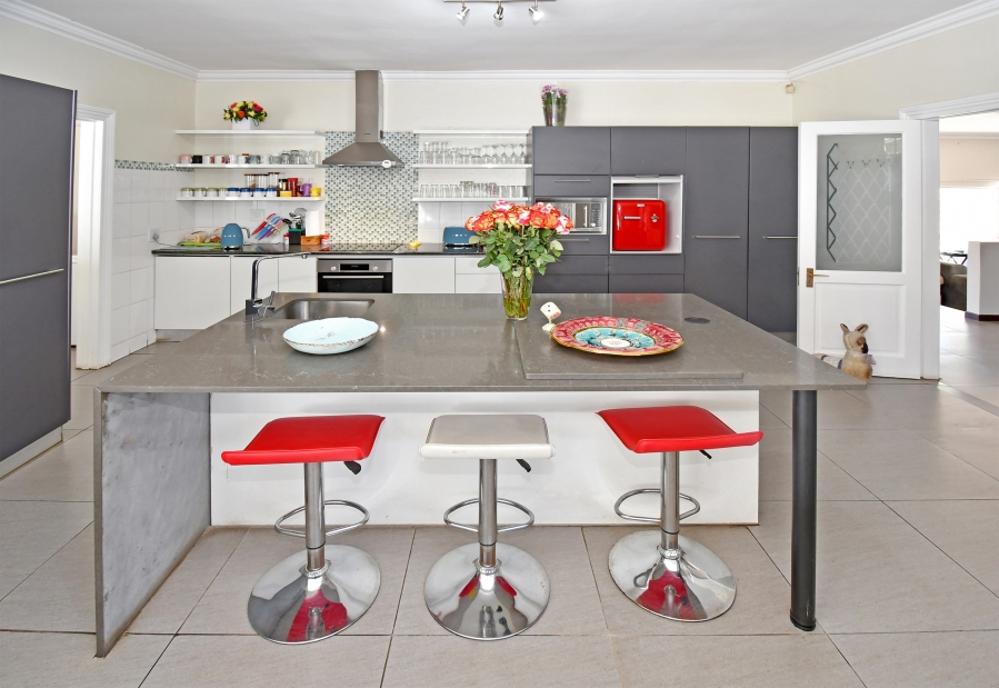 5 Bedroom Property for Sale in Blairgowrie Gauteng